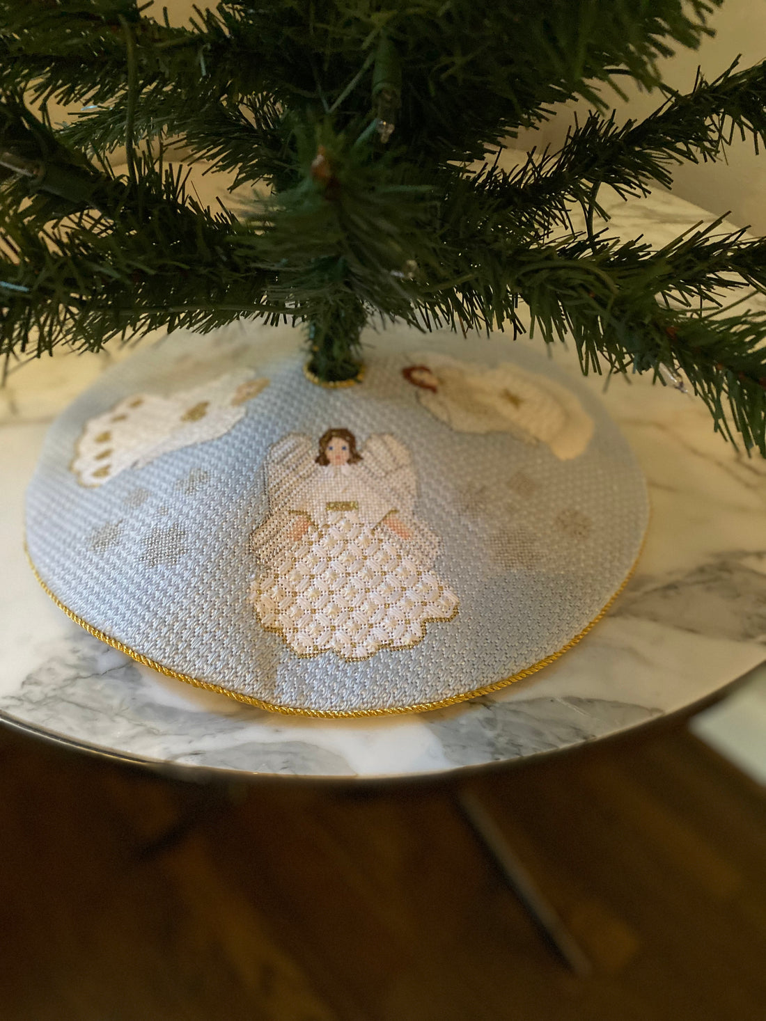 Angel tree skirt